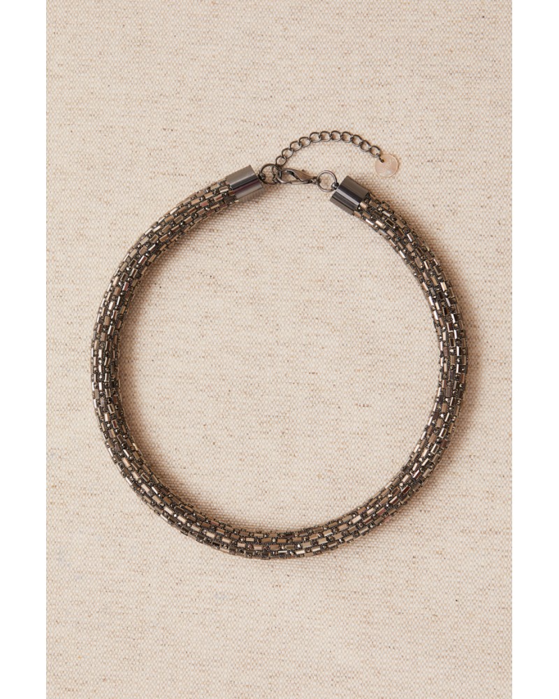 COLLAR CORTO ANCHO DE LATIDO