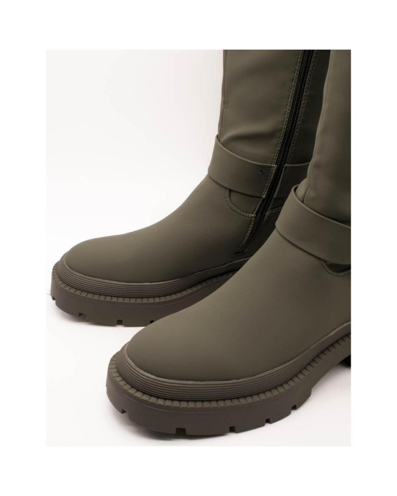 BOTA ALTA ENGOMADA KAKI DE LOLA CASADEMUNT