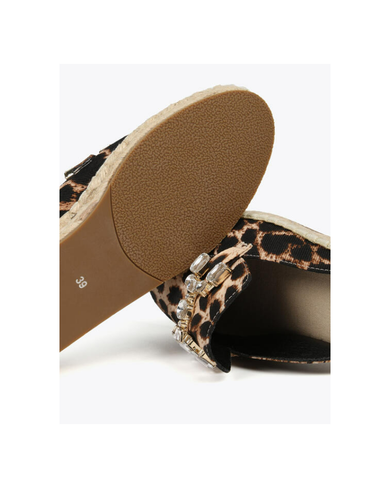 ALPARGATA LEOPARDO Y CRISTALES DE LOLA CASADEMUNT