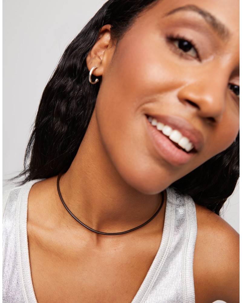 COLGANTE CUERO CIERRE METAL DE UNOde50