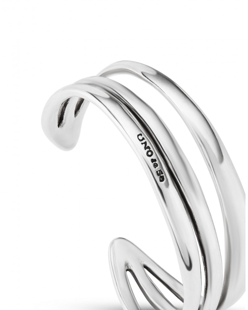 PULSERA RIGIDA BAÑADA EN PLATA DE UNOde50