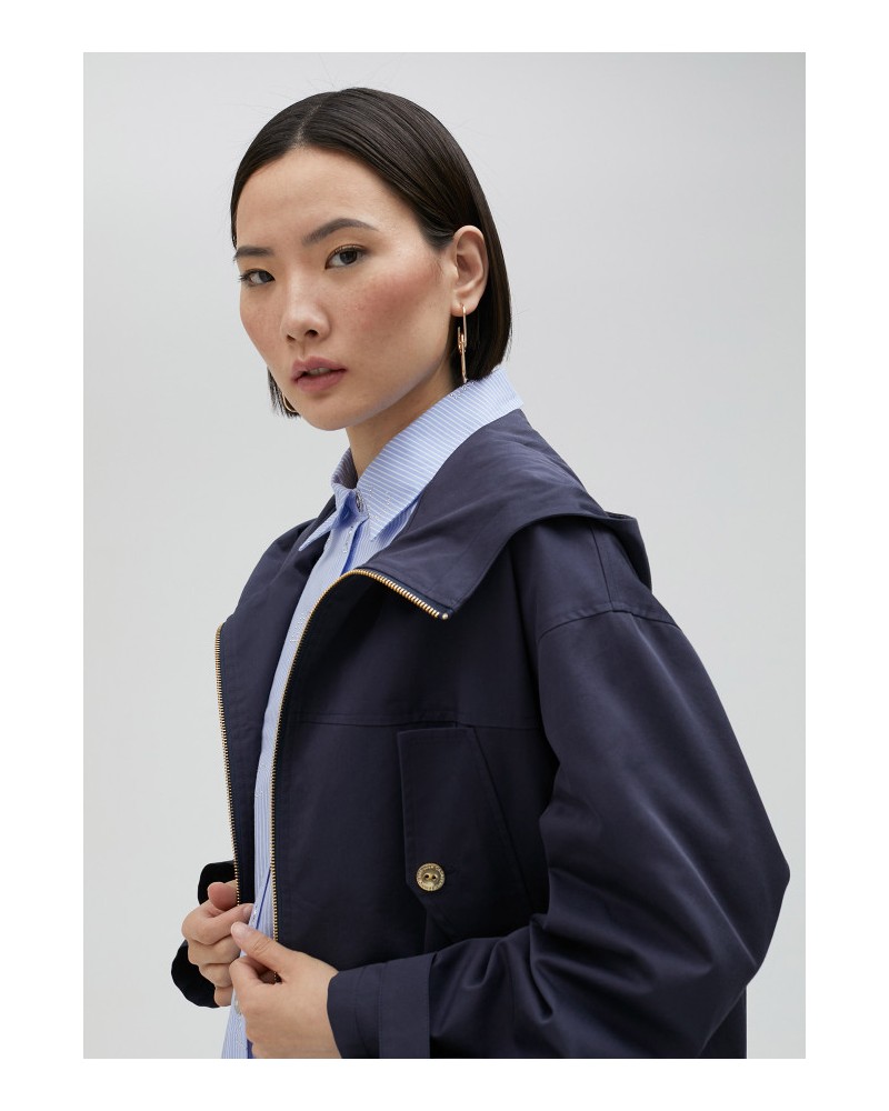 PARKA CON CAPUCHA NAVY DE LOLA CASADEMUNT