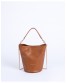 Bolso cubo piel camel de Piel de Mar
