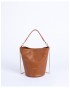 Bolso cubo piel camel de Piel de Mar