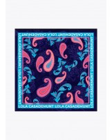 Pañuelo estampado paisley de Lola Casademunt