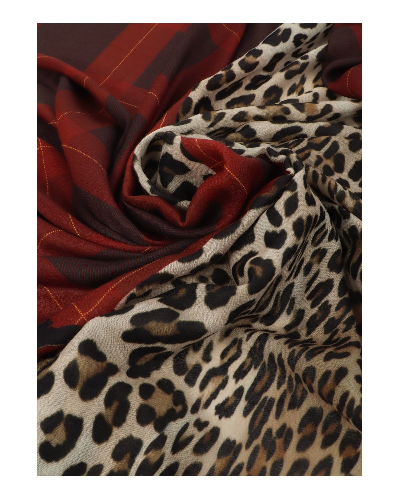 FOULAR ANIMAL PRINT Y ESCUDO DE LOLA CASADEMUNT