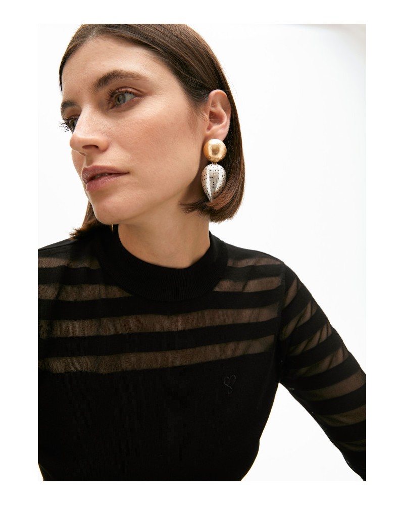 Pendientes bicolor de Lola Casademunt