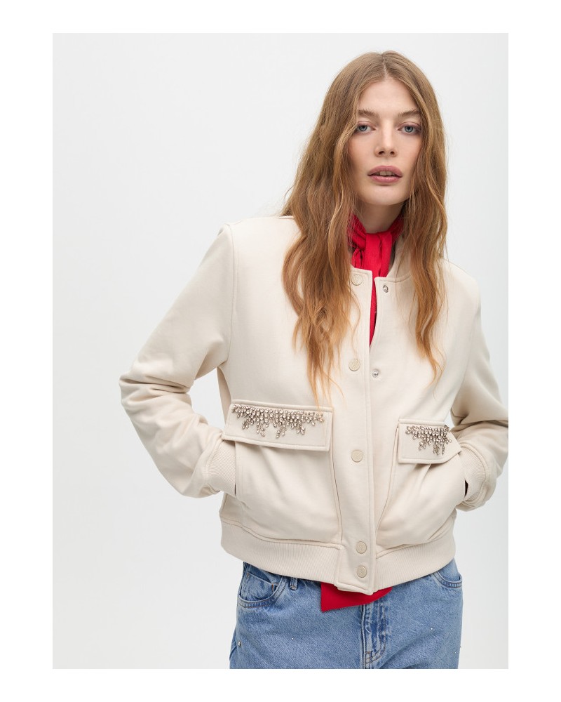 Bomber detalle joya bolsillos de Lola Casademunt
