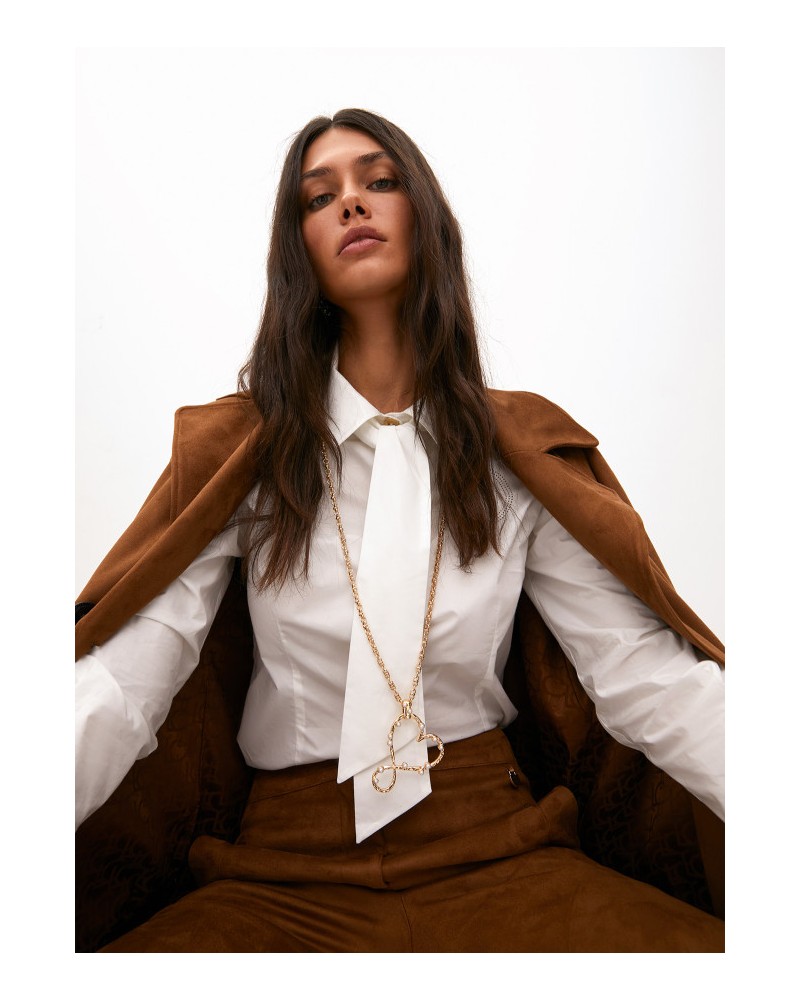 Collar cadena corazòn de Lola Casademunt