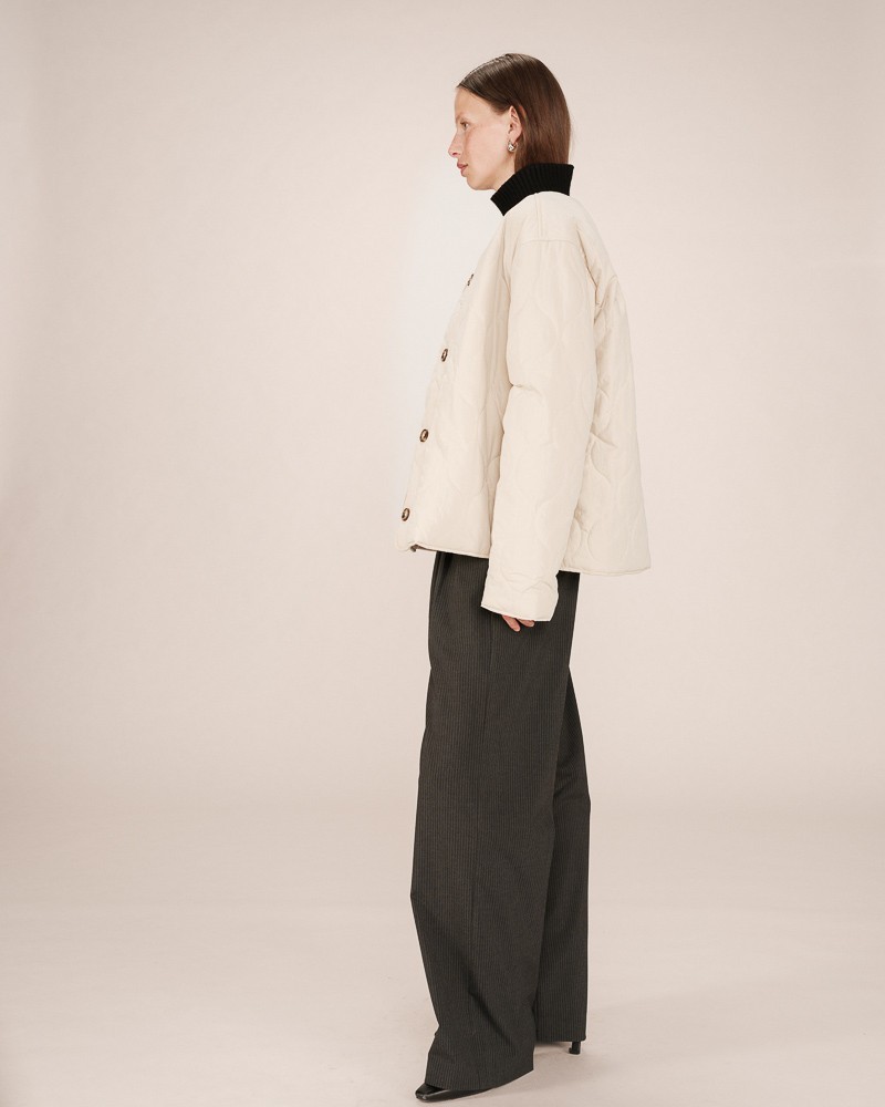 Chaqueta acolchada beige de Grace and Mila