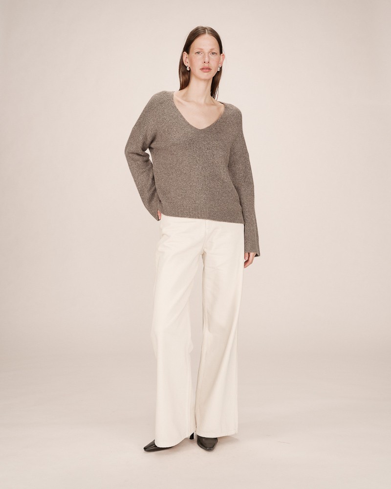 Jersey taupe de punto manga larga de Grace and Mila
