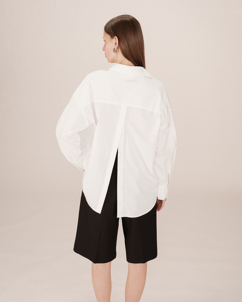 Camisa blanca oversize de Grace and Mila