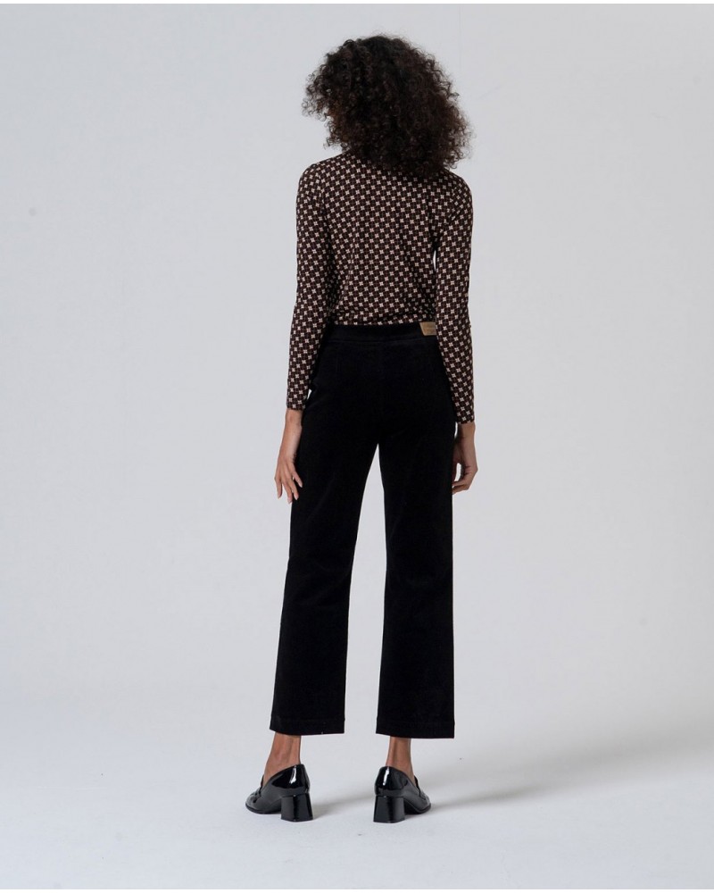 Pantalòn pana negro de Surkana