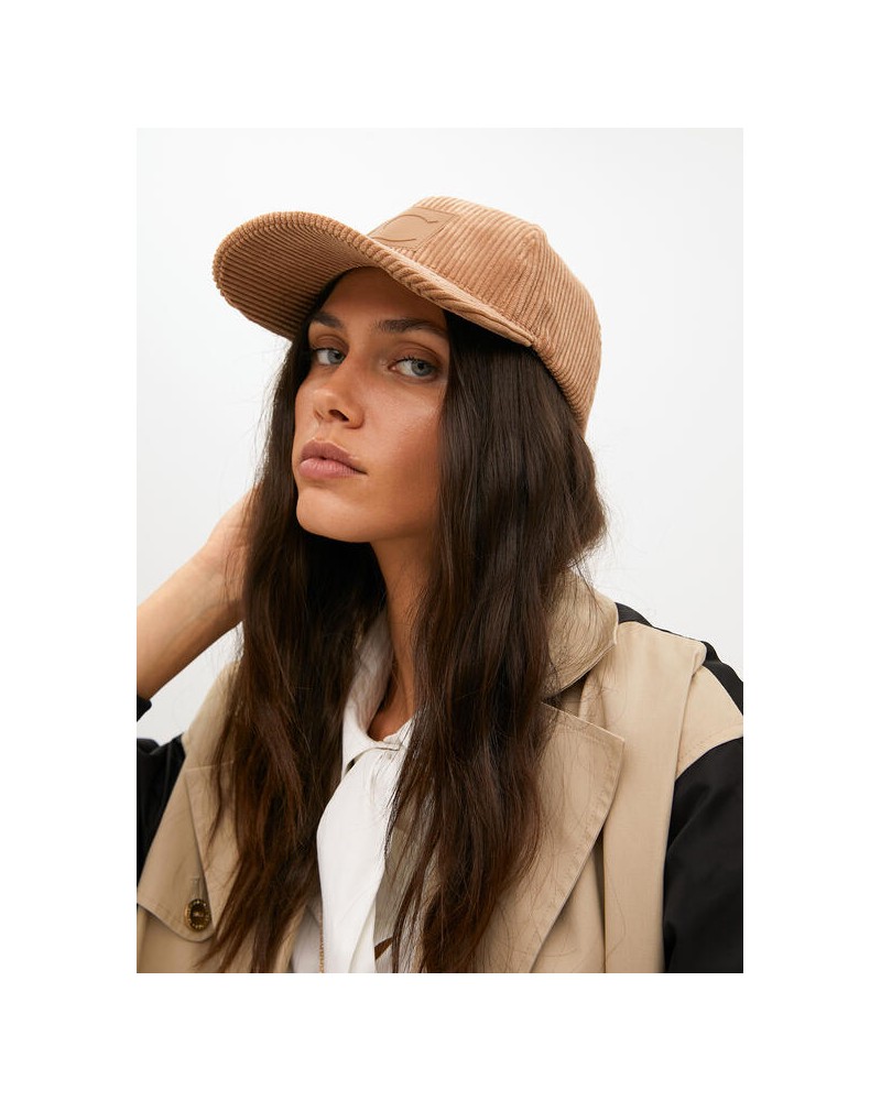 Visera de pana beis de Lola Casademunt