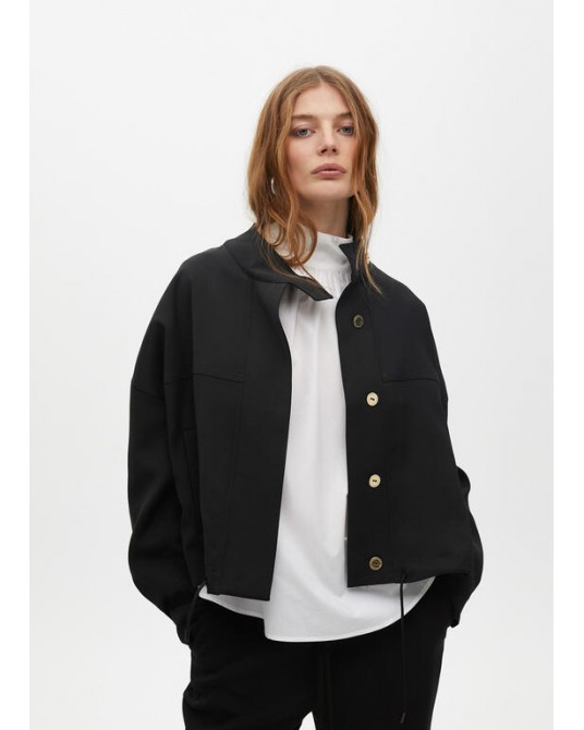 Chaqueta negra cintura ajustable de Lola Casademunt