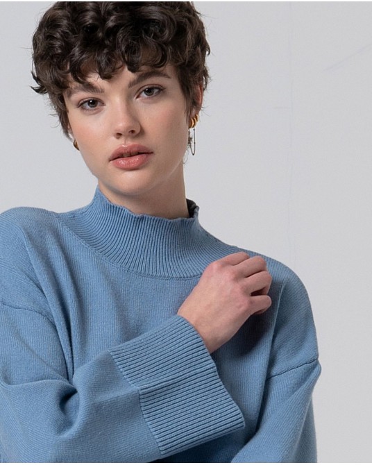 Jersey cuello alto manga amplia AZUL de Surkana