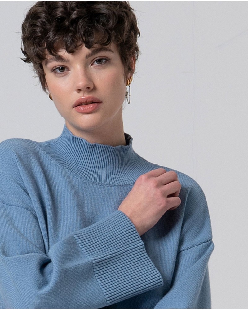 Jersey cuello alto manga amplia AZUL de Surkana