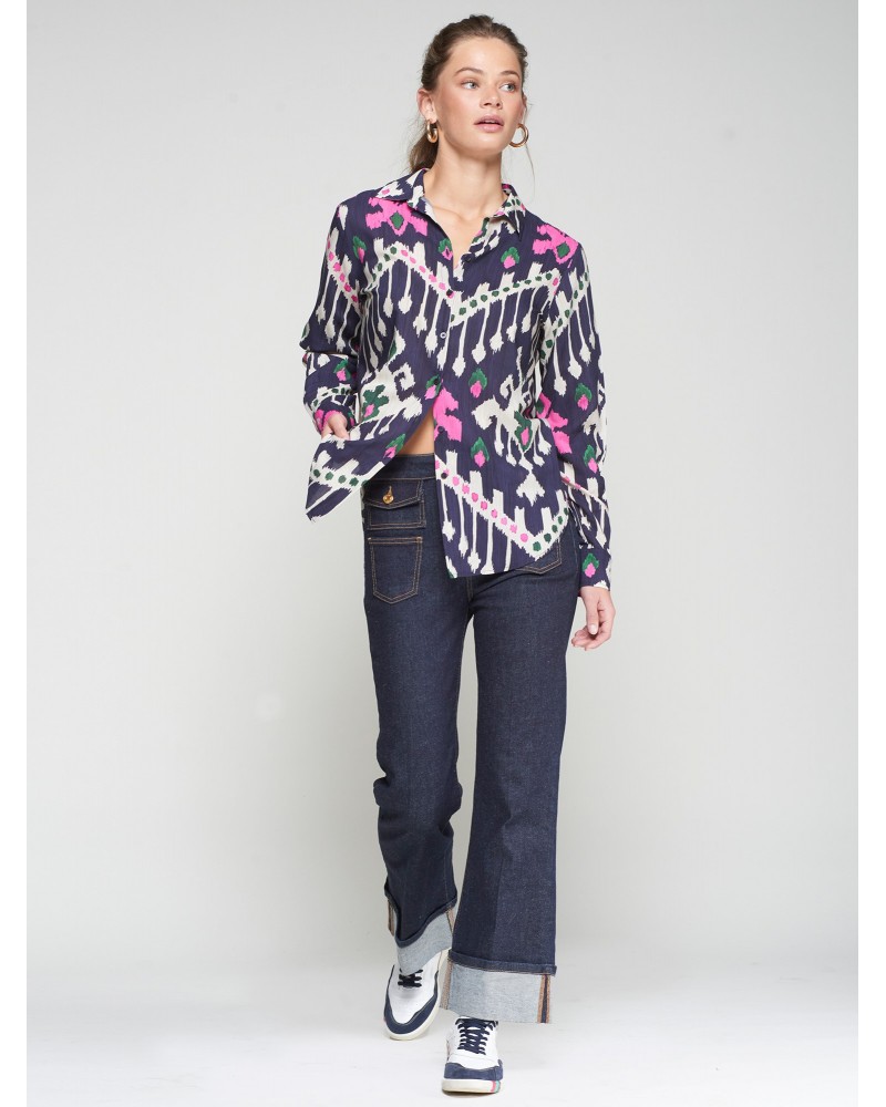 Camisa azul marino estampada de Vilagallo Camisa azul marino estampada de Vilagallo