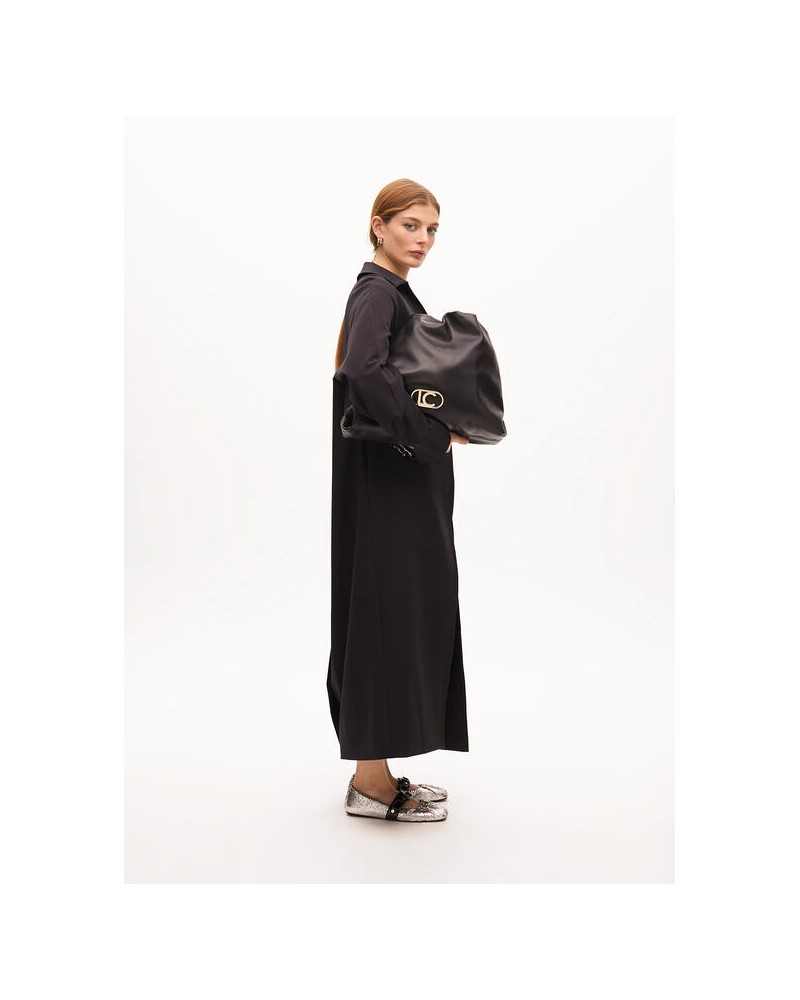Trench con clinturòn azul marino de Lola Casademunt