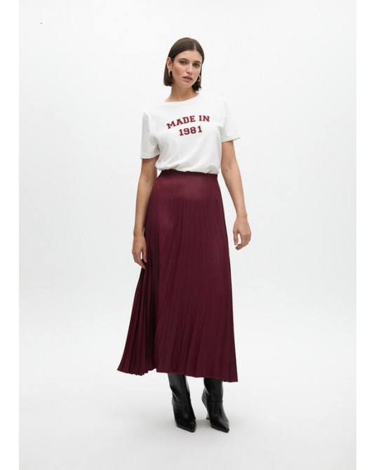 Falda plisada burdeos efecto encerada de Lola Casademunt