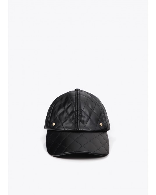 Visera efecto piel negra de Lola Casademunt