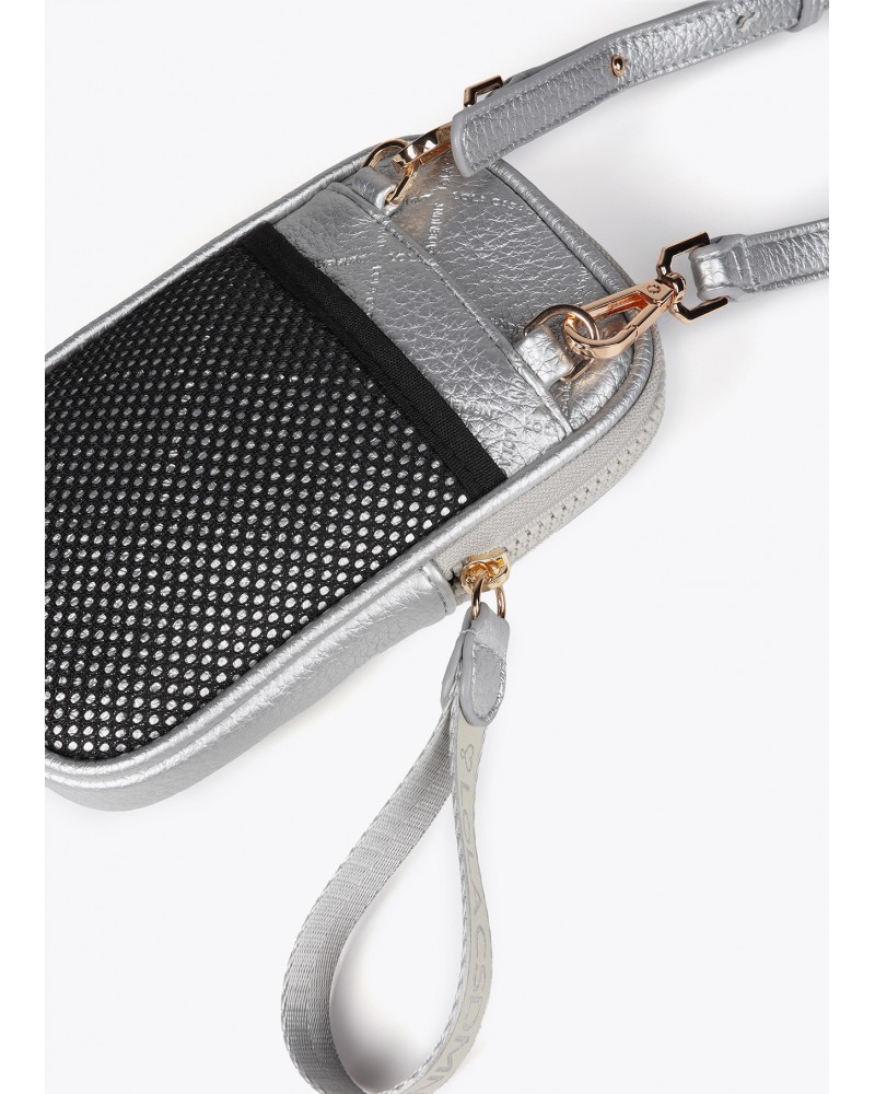 Bolso movil plateado de Lola Casademunt