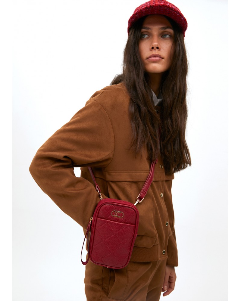 Bolso mòvil rojo de Lola Casademunt
