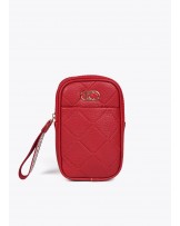 Bolso mòvil rojo de Lola Casademunt