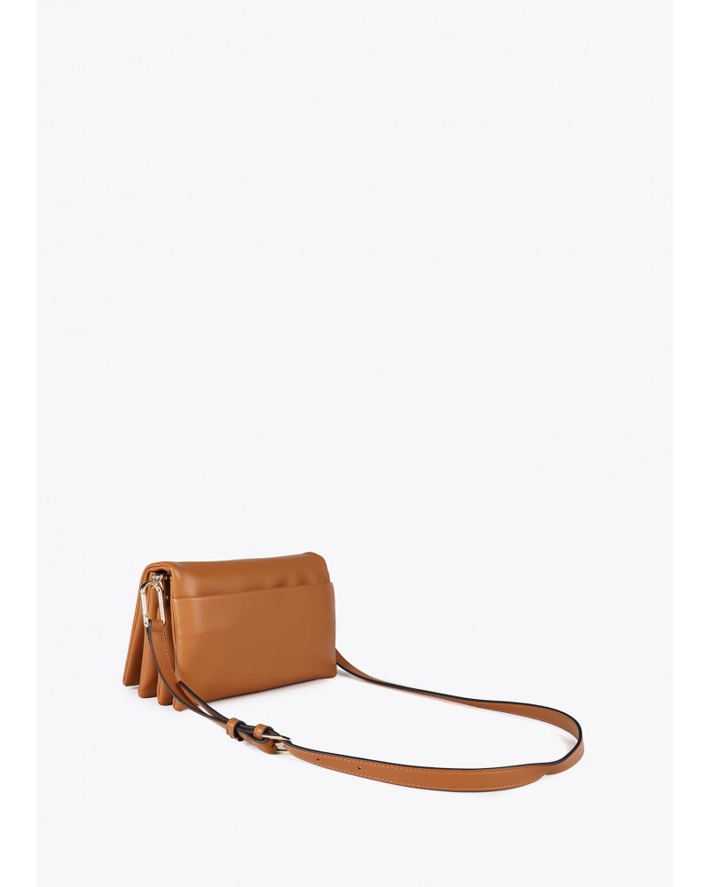 Bolso bandolera con solapa de Lola Casademunt
