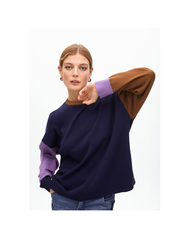 Jersey azul camel y lila de Lola Casademunt