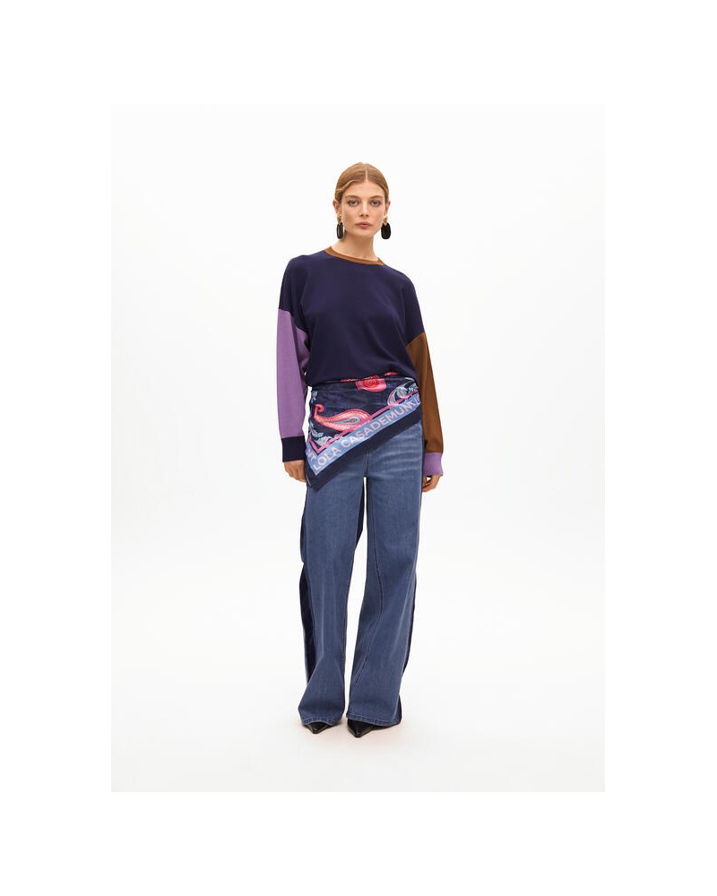 Jersey azul camel y lila de Lola Casademunt