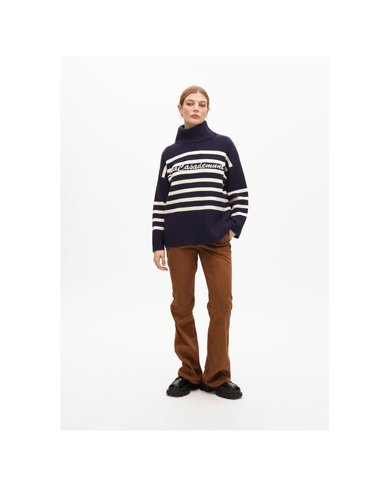 Jersey cuello alto logo bordado de Lola Casademunt