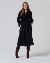 Abrigo negro largo de Surkana