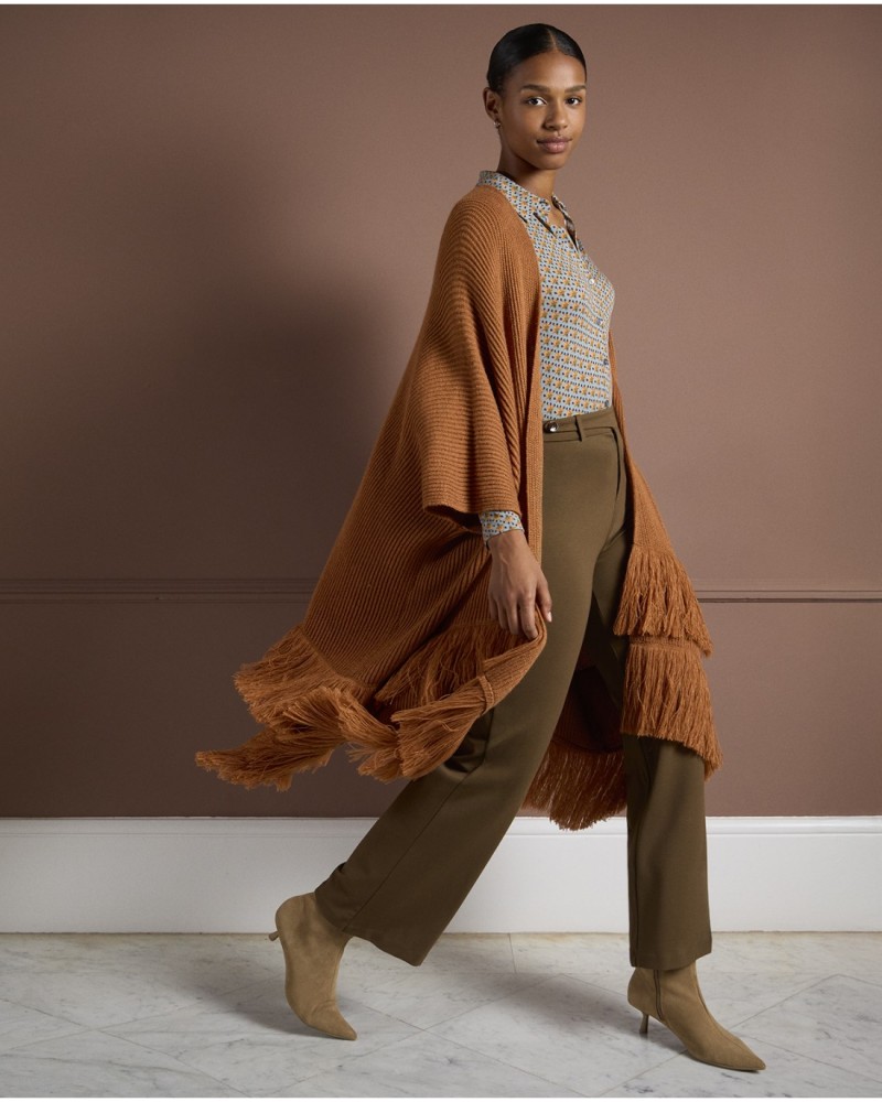 Poncho de punto CAMEL de Surkana