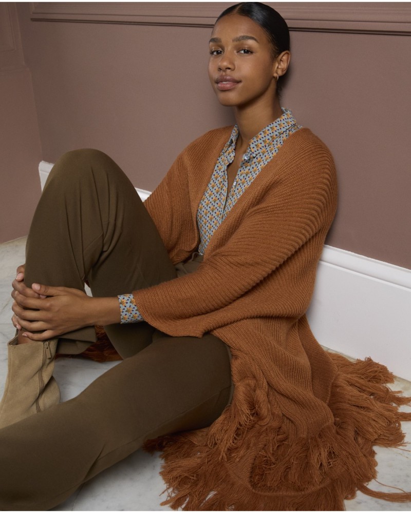 Poncho de punto CAMEL de Surkana