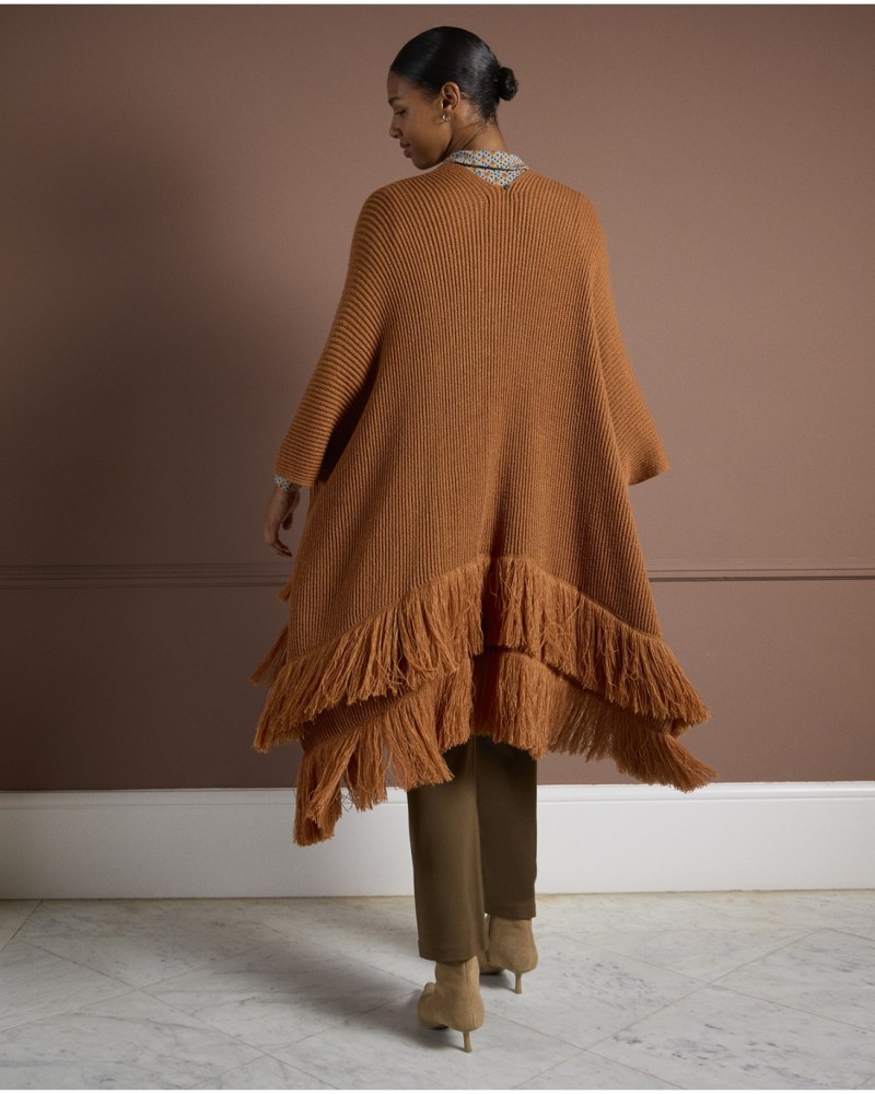 Poncho de punto CAMEL de Surkana
