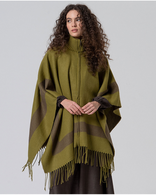 Poncho de punto KAKI con cremallera de Surkana