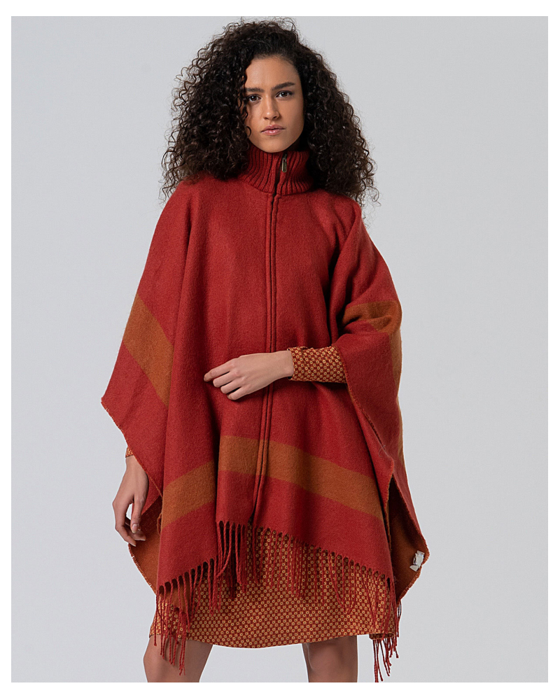 Poncho de punto GRANATE con cremallera de Surkana