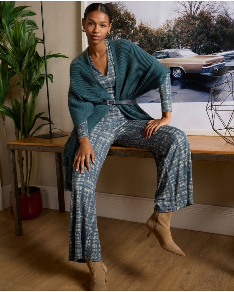 Poncho de punto AZUL de Surkana