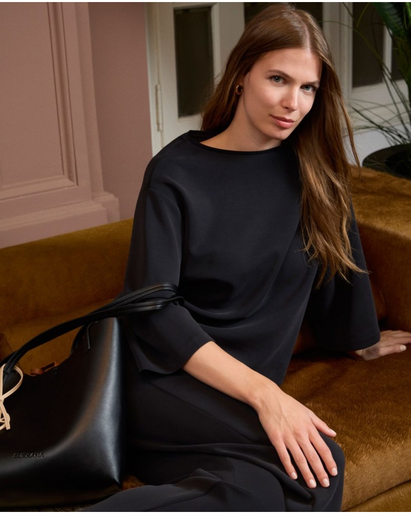 Camiseta oversize NEGRA de Surkana