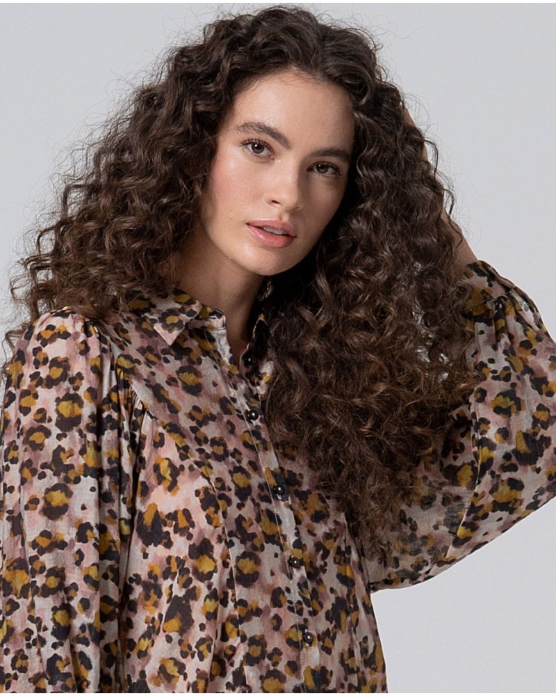 Camisa estampado leopardo de Surkana
