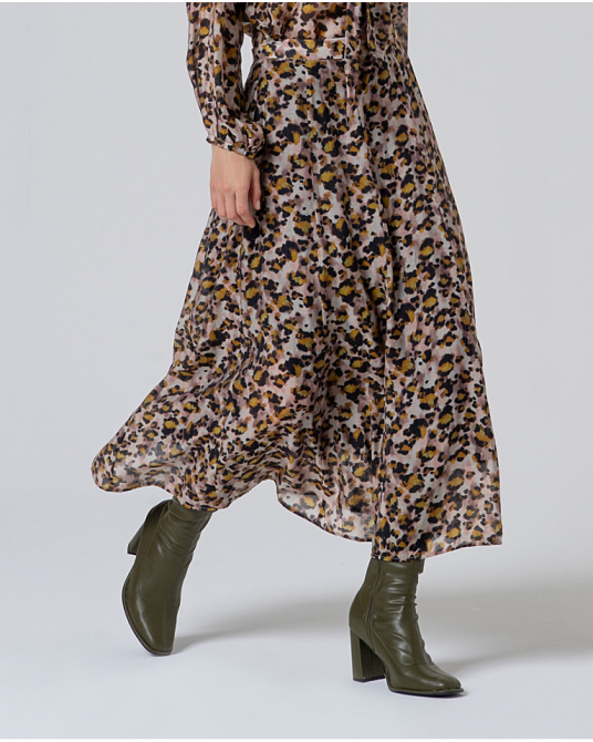 Falda estampado leopardo de Surkana