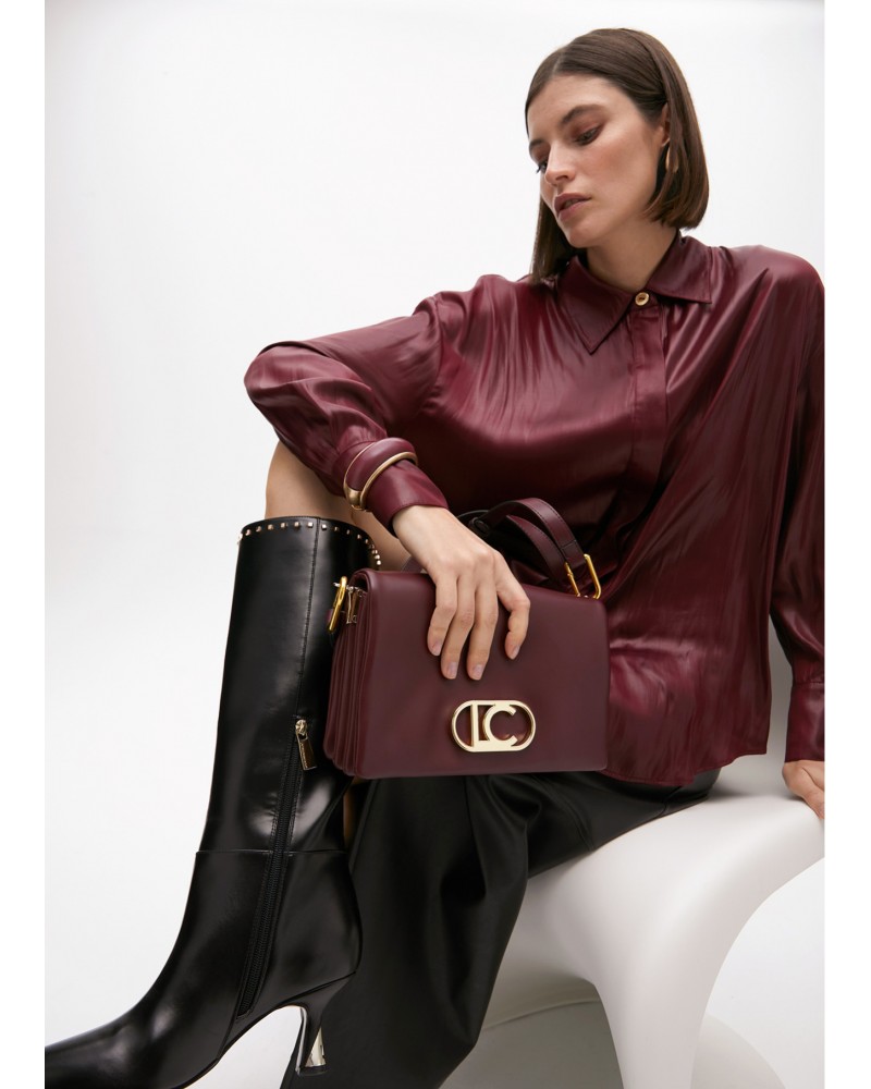 Bolso bandolera GRANATE con solapa de Lola Casademunt