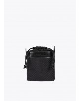 Bolso bombonera negra de Lola Casademunt