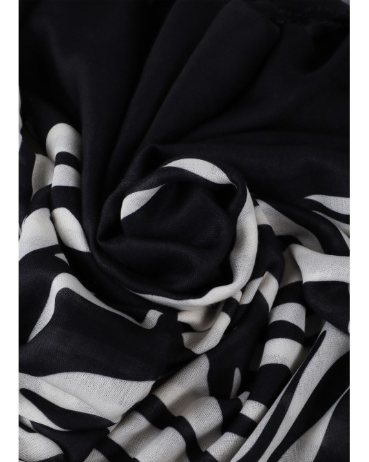 Foular estampado cebra de Lola Casademunt