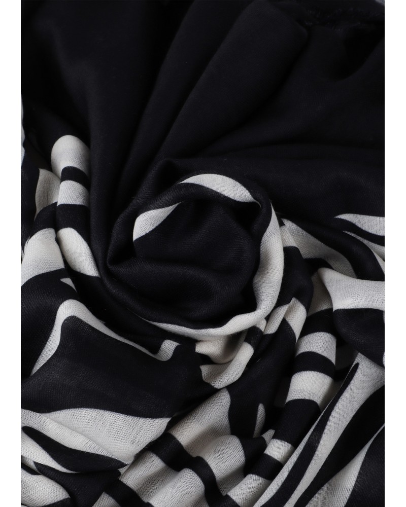 Foular estampado cebra de Lola Casademunt