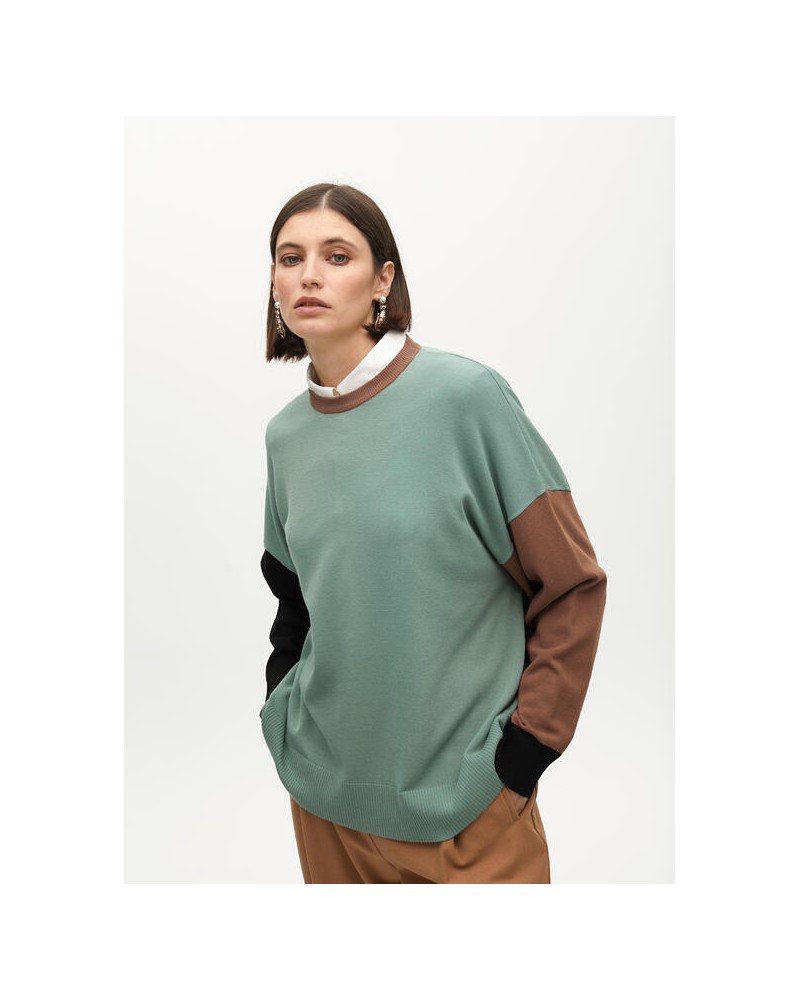 Jersey azul verde y azul de Lola Casademunt