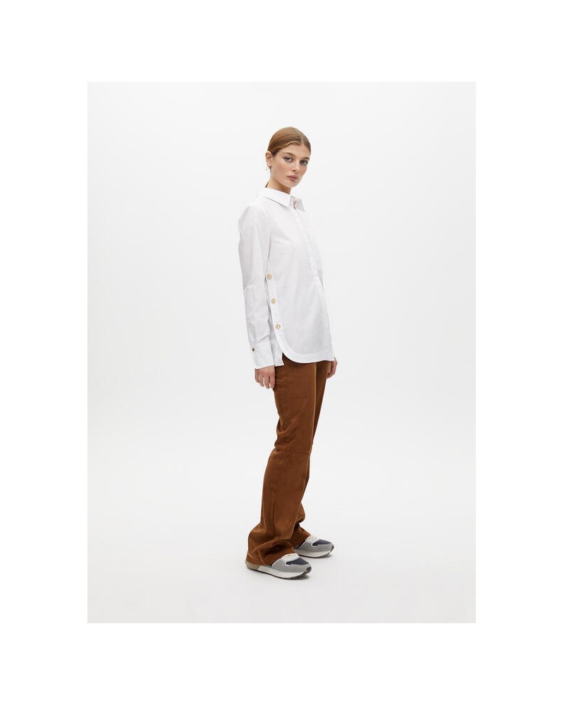 Camisa blanca popelin con botones de Lola Casademunt