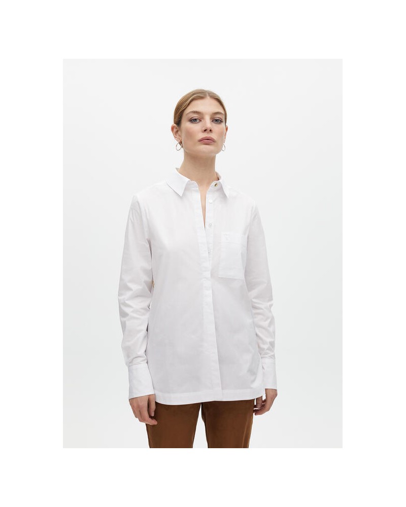 Camisa blanca popelin con botones de Lola Casademunt