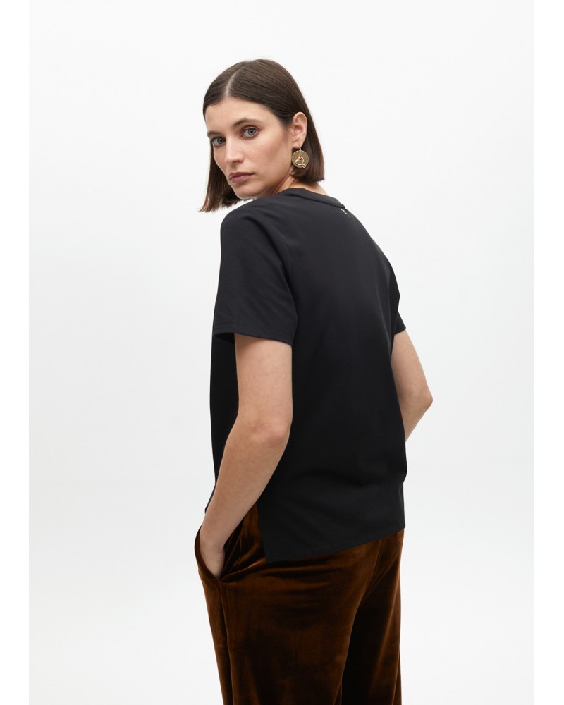 Camiseta tigre negra pedrerìa de Lola Casademunt